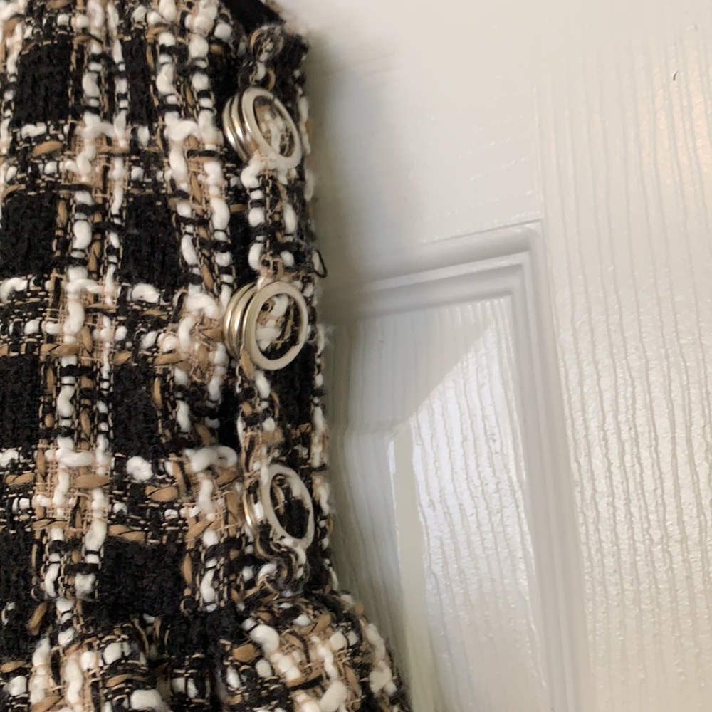 Storets Lisa Tweed Top - Picture 5 of 10